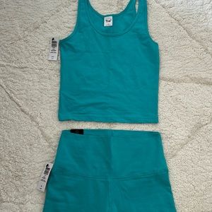 BNWT TNA work out set!Chill Atmosphere 7” shorts & Chill Bergman tank.Aqua Teal